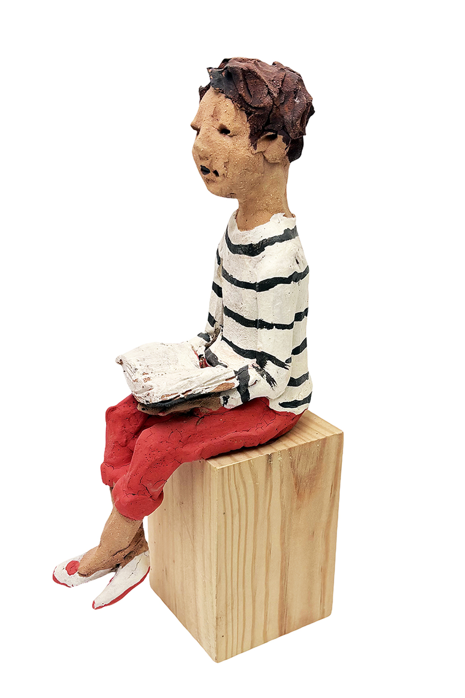 Boy reading red - Image 2